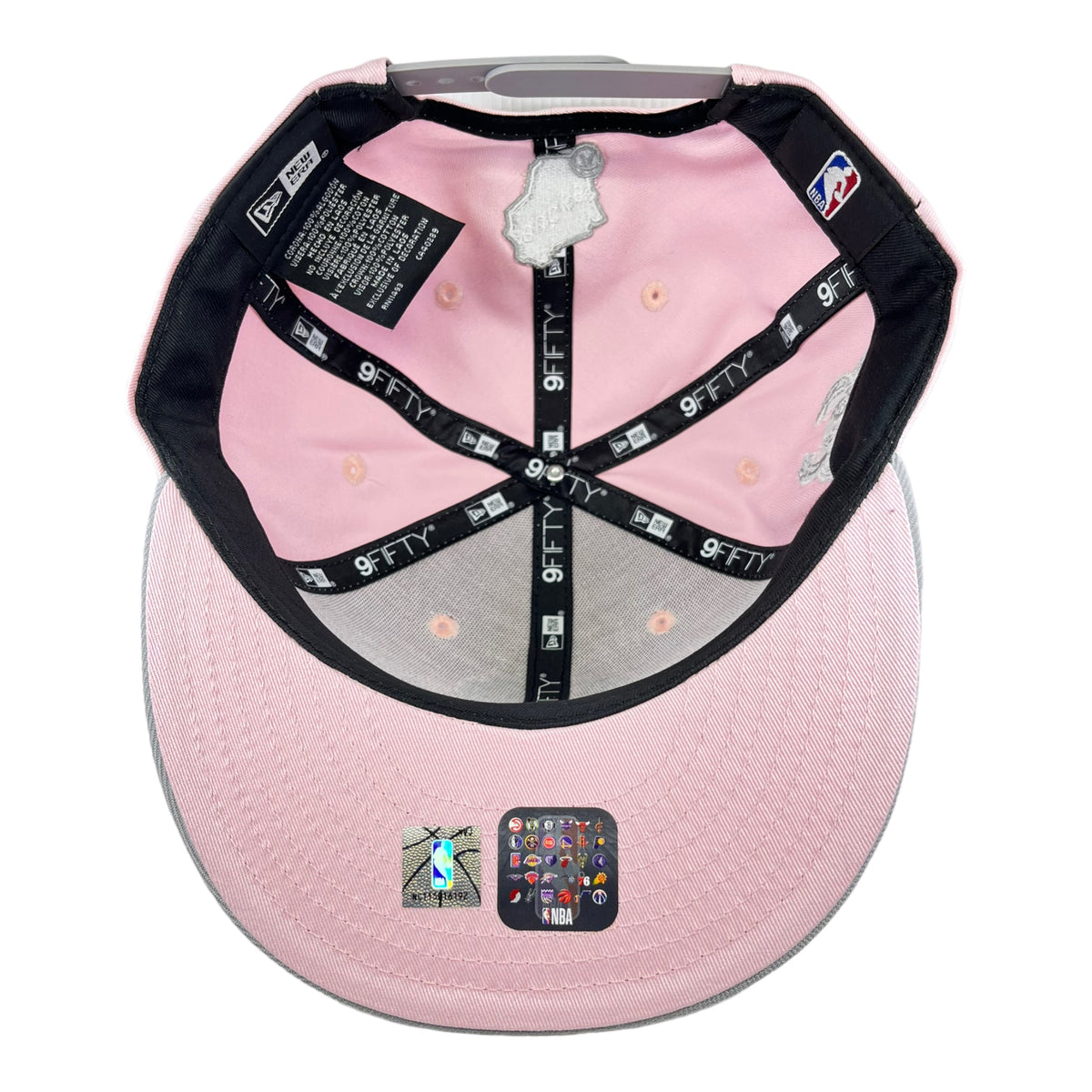 New Era Milwaukee Bucks Custom 9Fifty Snapback Baseball Cap - Pink/Grey